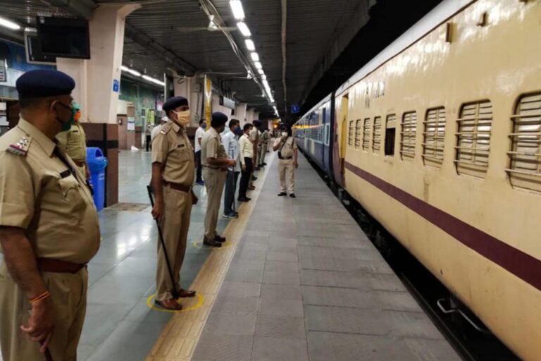 मां पूर्णागिरी के दर्शन करने वाले श्रद्धालुओं को टनकपुर से नई ट्रेन का तोहफा, आज रेल मंत्री दिखाएंगे हरी झंडी