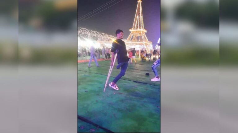 मेले में मस्ती में नाचता दिखा दिव्यांग युवक, लोगों को पसंद आया अंदाज – News18 हिंदी